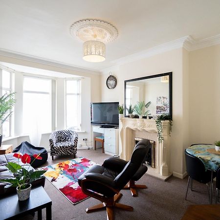 4 Bed Rooms 5 Double Beds Holidays House Near Train Station Plymouth Ngoại thất bức ảnh