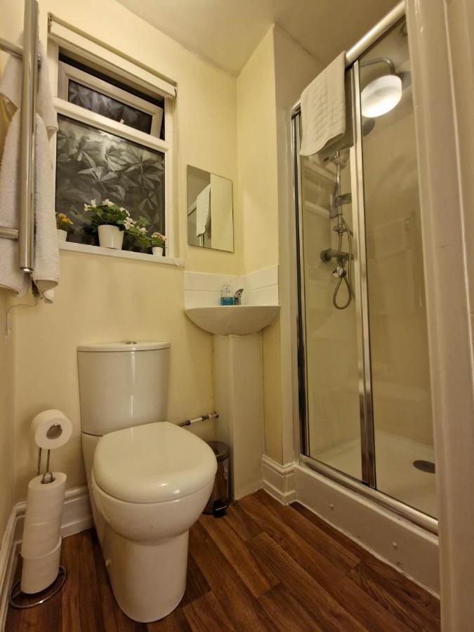 4 Bed Rooms 5 Double Beds Holidays House Near Train Station Plymouth Ngoại thất bức ảnh