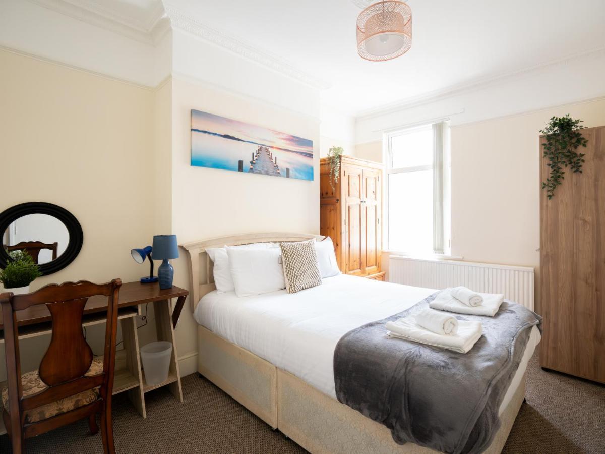 4 Bed Rooms 5 Double Beds Holidays House Near Train Station Plymouth Ngoại thất bức ảnh